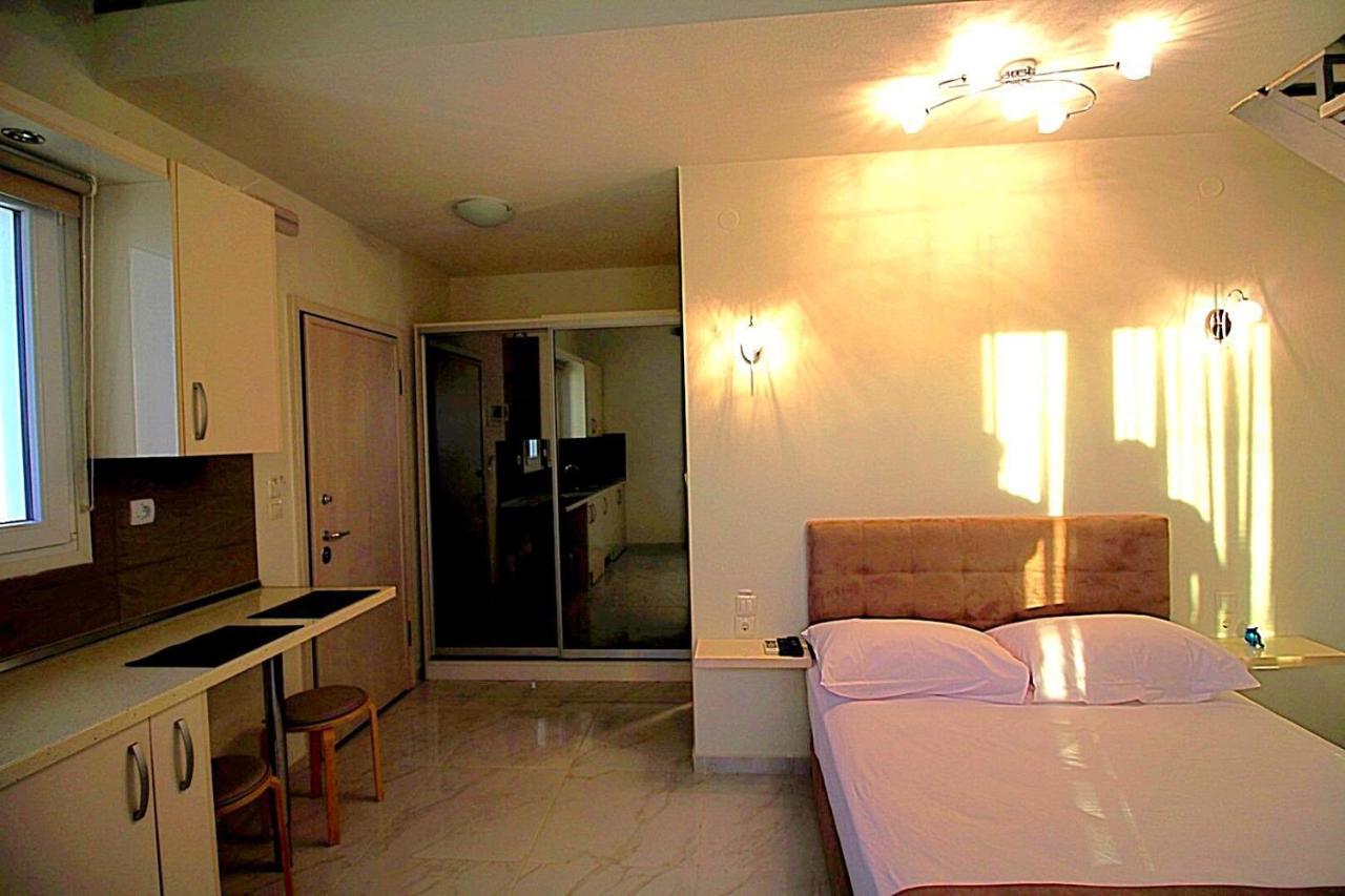 Sky Rays Luxury Apartments Nikiti  Exteriör bild
