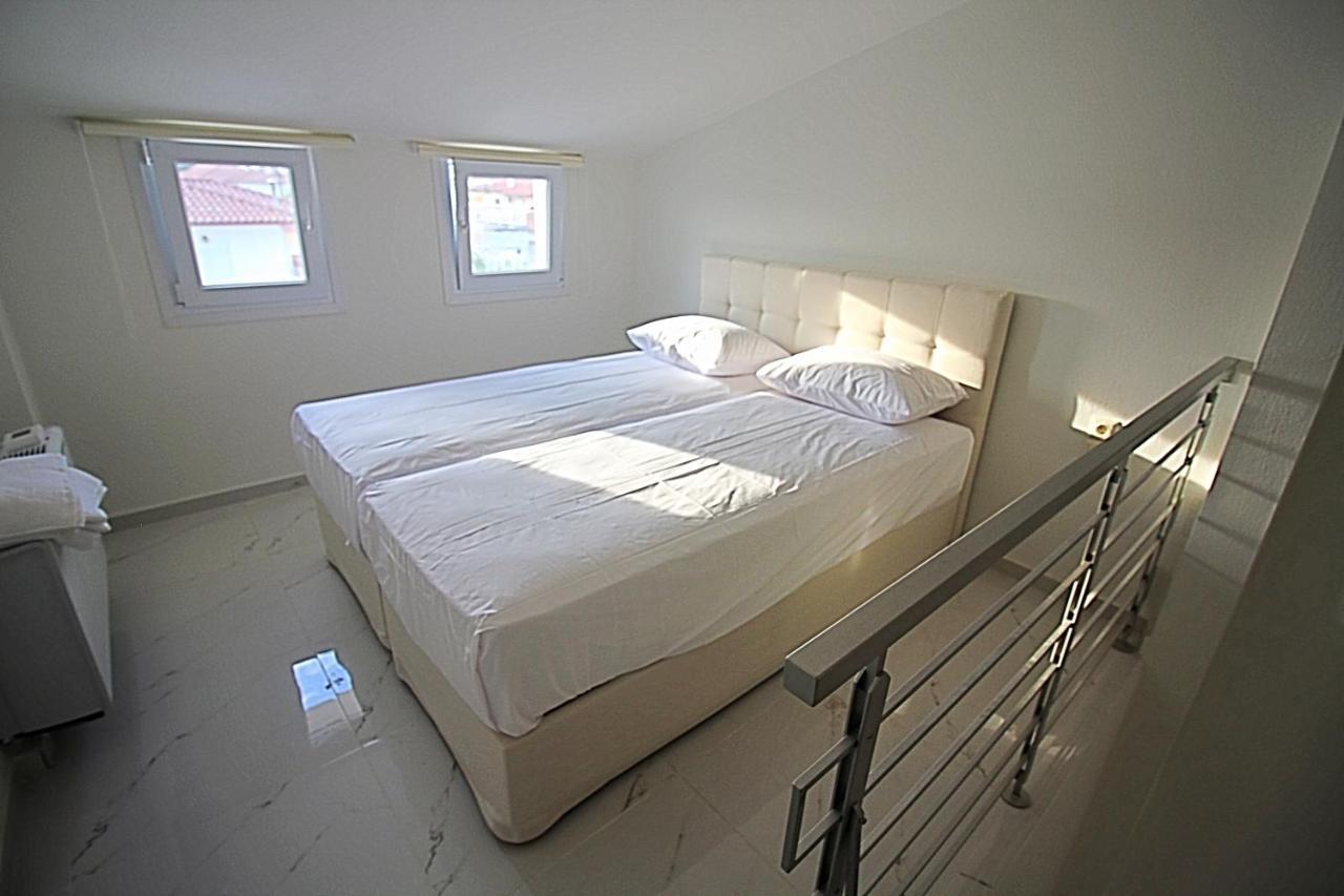 Sky Rays Luxury Apartments Nikiti  Exteriör bild