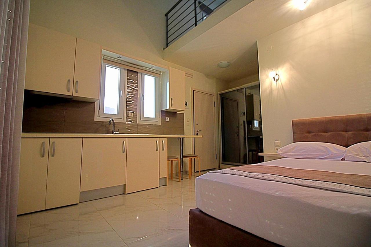Sky Rays Luxury Apartments Nikiti  Exteriör bild